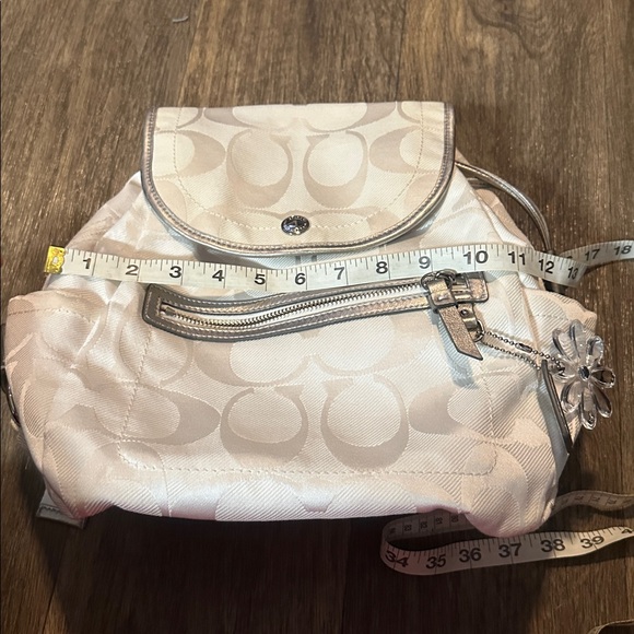 Coach Backpack - Picture 4 of 9